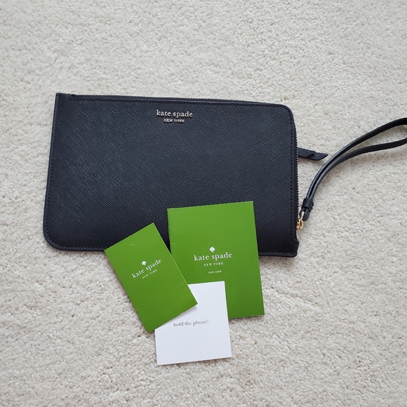 NWT Kate Spade Black Medium L-Zip Cameron Wristlet